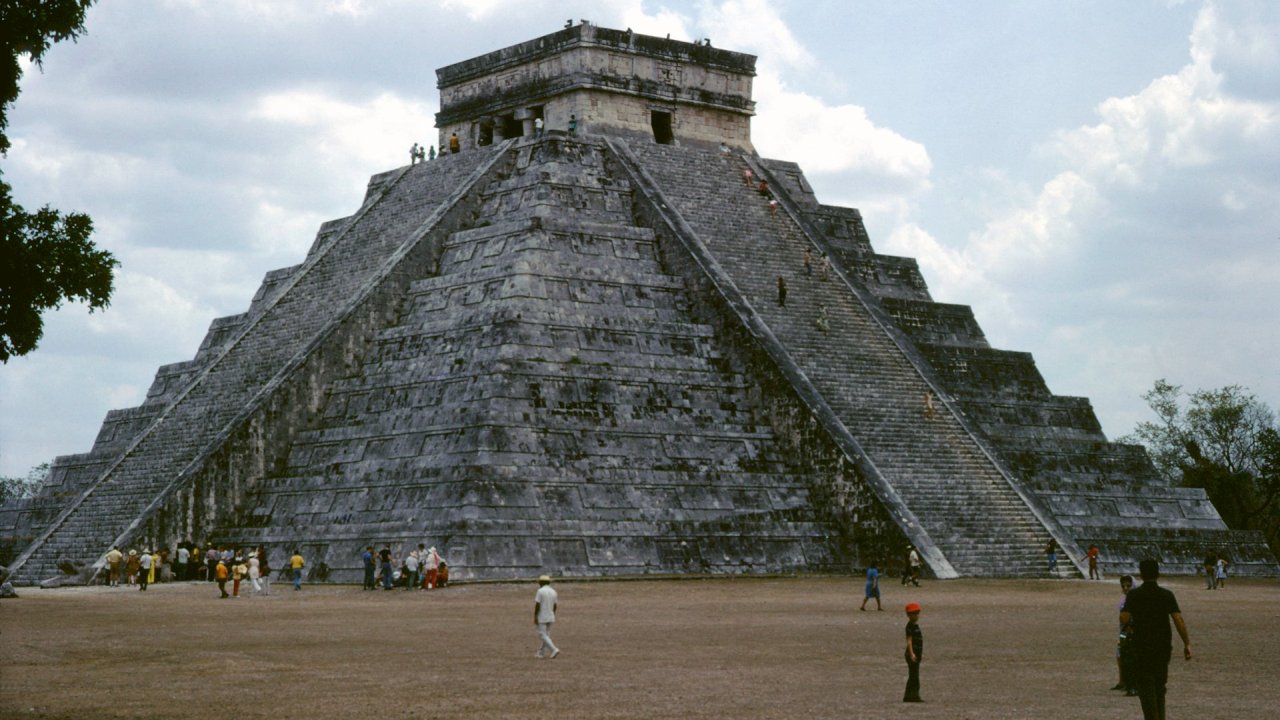 067ChichenItza